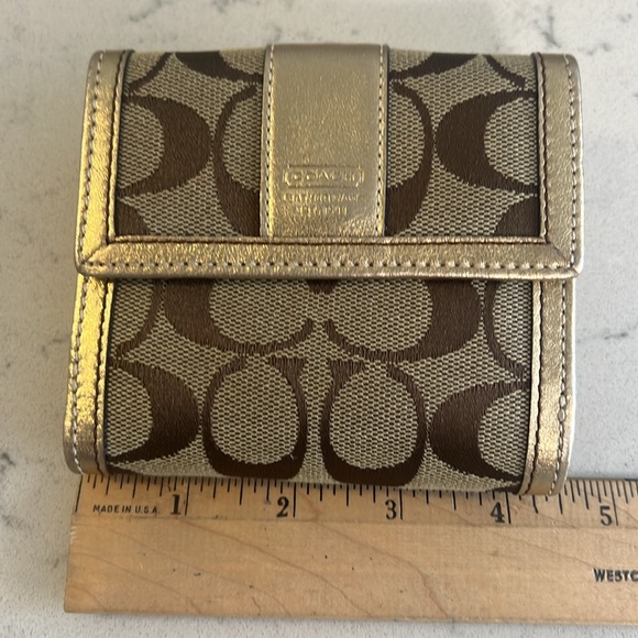 Coach wallet brown with gold leather EUC - Picture 8 of 11